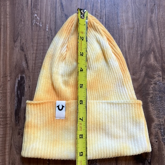True Religion Yellow Tie Dye Hat Beanie - Picture 6 of 7